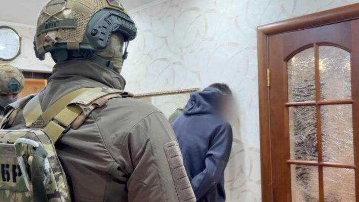 Полицейские в городе Тулуне Иркутской области задержали двух сторонников экстремистской организации Полицейские в городе Тулуне Иркутской области задержали двух сторонников экстремистской организации - РИА Новости, 1920, 16.12.2024