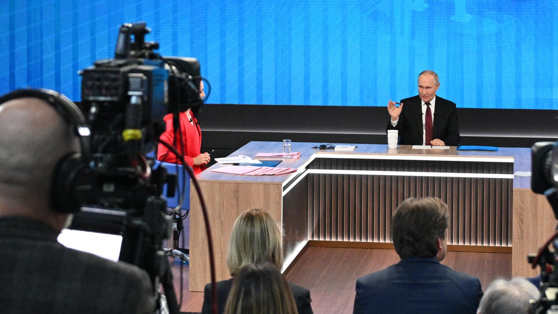Президент РФ Владимир Путин проводит специальную программу Итоги года с Владимиром Путиным в Гостином дворе Президент РФ Владимир Путин проводит специальную программу Итоги года с Владимиром Путиным в Гостином дворе - РИА Новости, 1920, 19.12.2024