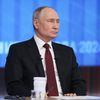 Президент России Владимир Путин проводит специальную программу Итоги года с Владимиром Путиным в Гостином дворе