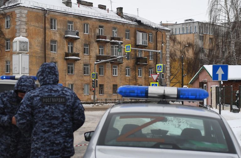Последствия атаки БПЛА на жилой дом на улице Клары Цеткин в Казани Последствия атаки БПЛА на жилой дом на улице Клары Цеткин в Казани