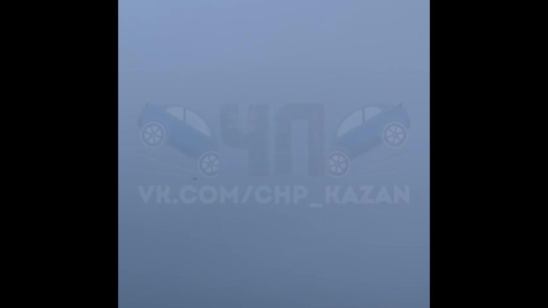 Кадры уничтожения украинского беспилотника в Казани Кадры уничтожения украинского беспилотника в Казани - РИА Новости, 1920, 21.12.2024