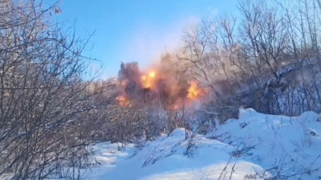 Уничтожение боевой части американской ракеты HIMARS в Курской области. 21 декабря 2024 Уничтожение боевой части американской ракеты HIMARS в Курской области. 21 декабря 2024 - РИА Новости, 1920, 21.12.2024
