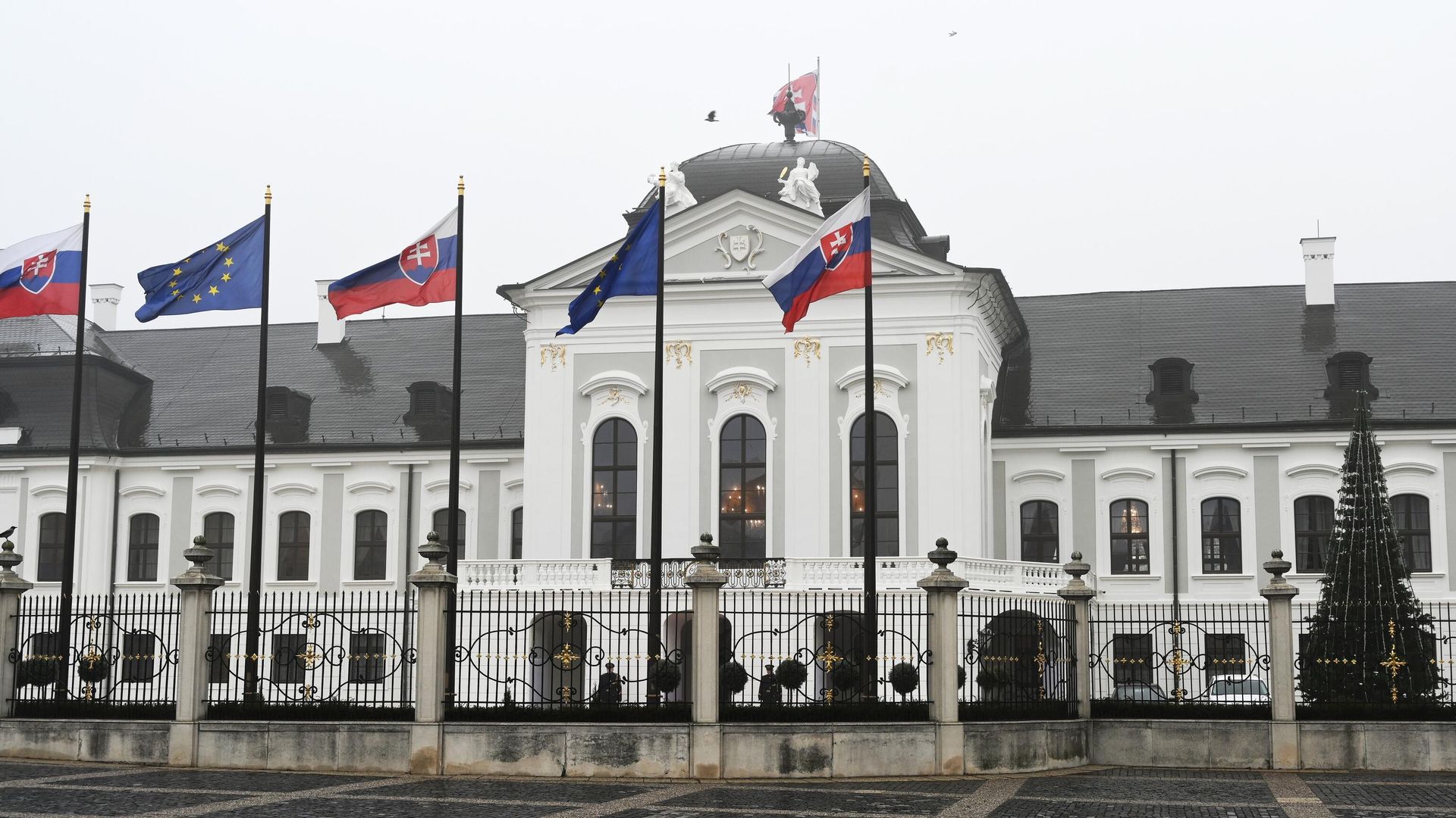Резиденция президента Словакии в Братиславе - РИА Новости, 1920, 10.06.2025