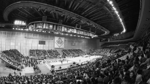 XXI Чемпионат мира по спортивной гимнастике, проходящий в спорткомплексе Олимпийский, 19-23 сентября 1981 года