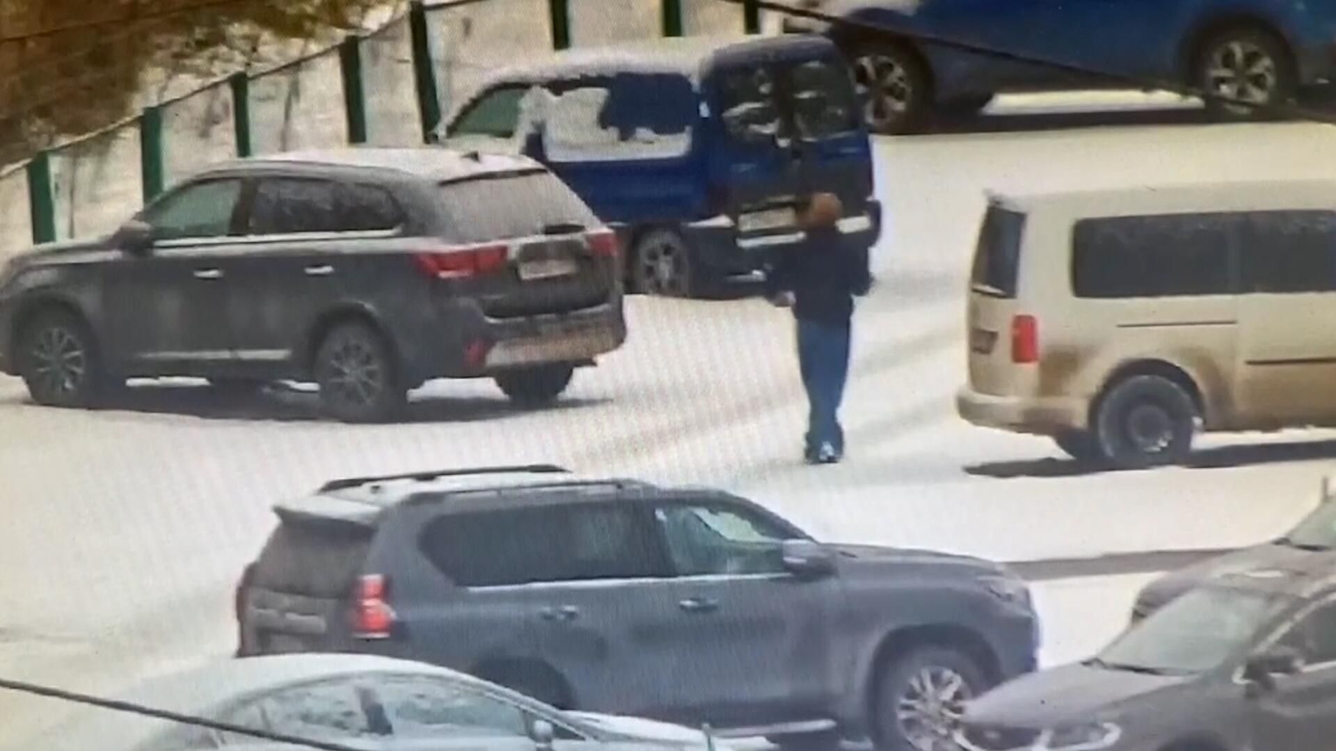 Задержание лиц, планировавших теракт против топ-менеджера оборонного предприятия Задержание лиц, планировавших теракт против топ-менеджера оборонного предприятия - РИА Новости, 1920, 25.12.2024
