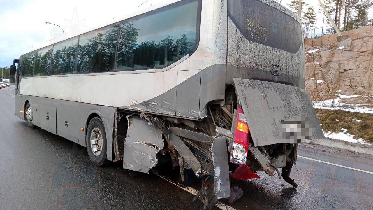 ДТП с туристическим автобусом в Ленинградской области ДТП с туристическим автобусом в Ленинградской области - РИА Новости, 1920, 30.12.2024