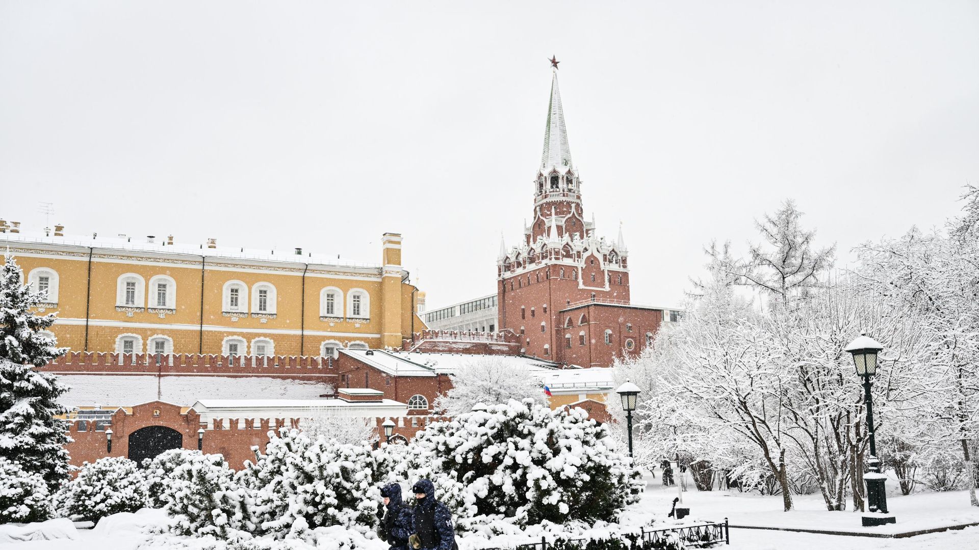 Александровский сад и Московский Кремль Александровский сад и Московский Кремль - РИА Новости, 1920, 02.01.2025
