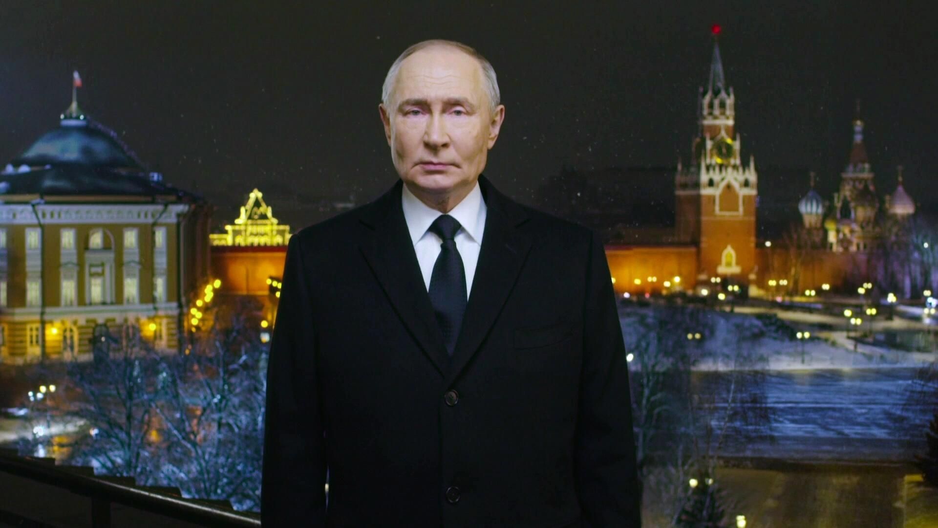 Новогоднее обращение президента России Владимира Путина Новогоднее обращение президента России Владимира Путина - РИА Новости, 1920, 31.12.2025