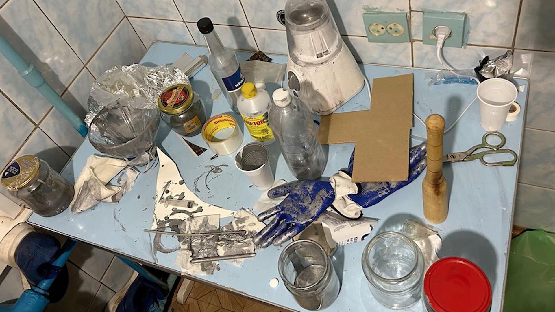 ФСБ задержала четырех россиян, планировавших теракт в Екатеринбурге ФСБ задержала четырех россиян, планировавших теракт в Екатеринбурге - РИА Новости, 1920, 05.01.2025