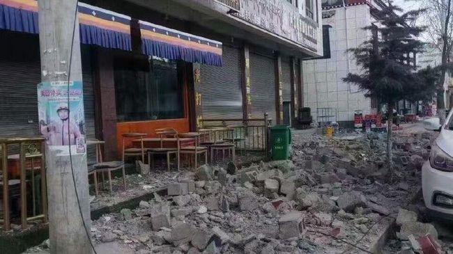 Последствия землетрясения в Тибете Последствия землетрясения в Тибете