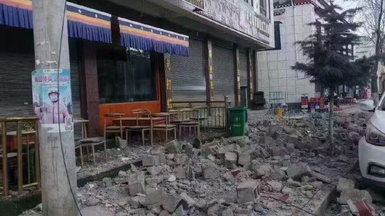 Последствия землетрясения в Тибете Последствия землетрясения в Тибете