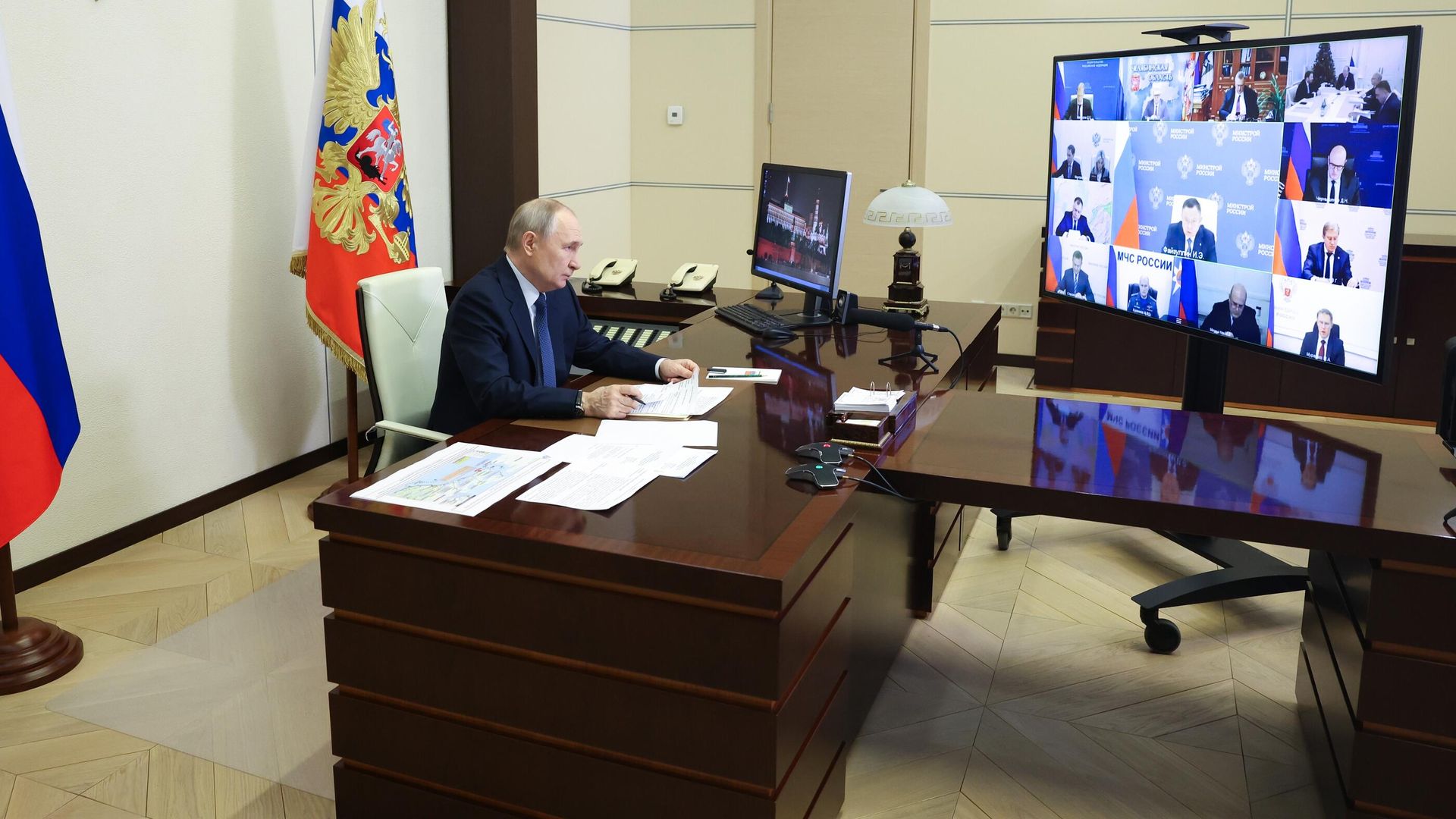Президент РФ Владимир Путин в режиме видеоконференции проводит совещание с членами правительства РФ Президент РФ Владимир Путин в режиме видеоконференции проводит совещание с членами правительства РФ - РИА Новости, 1920, 09.01.2025