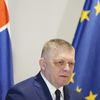 Премьер-министр Словакии Роберт Фицо во время пресс-конференции в Брюсселе