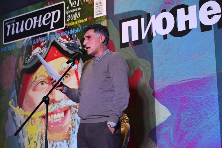 Режиссер Тигран Кеосаян выступает на юбилейных Пионерских чтениях в московском Музее современной истории России Режиссер Тигран Кеосаян выступает на юбилейных Пионерских чтениях в московском Музее современной истории России