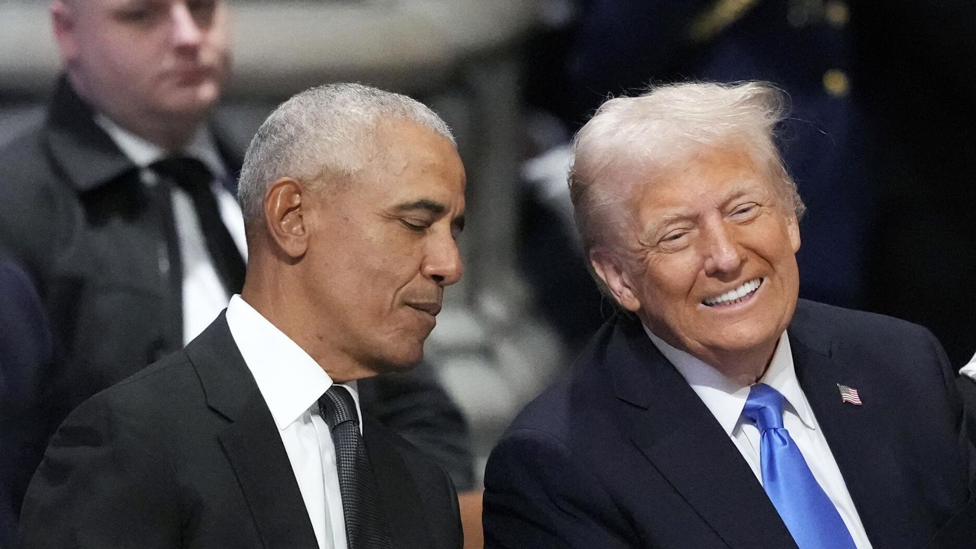 Барак Обама и Дональд Трамп во время церемонии прощания с Джимми Картером в Вашингтоне Барак Обама и Дональд Трамп во время церемонии прощания с Джимми Картером в Вашингтоне - РИА Новости, 1920, 29.07.2025