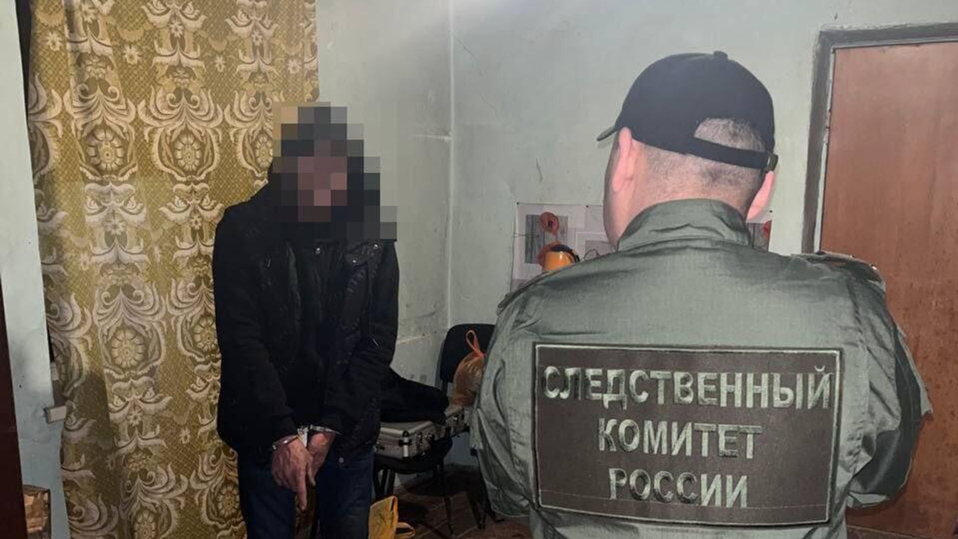 Мужчина, подозреваемый в убийстве супруги, задержан в Херсонской области Мужчина, подозреваемый в убийстве супруги, задержан в Херсонской области - РИА Новости, 1920, 10.01.2025