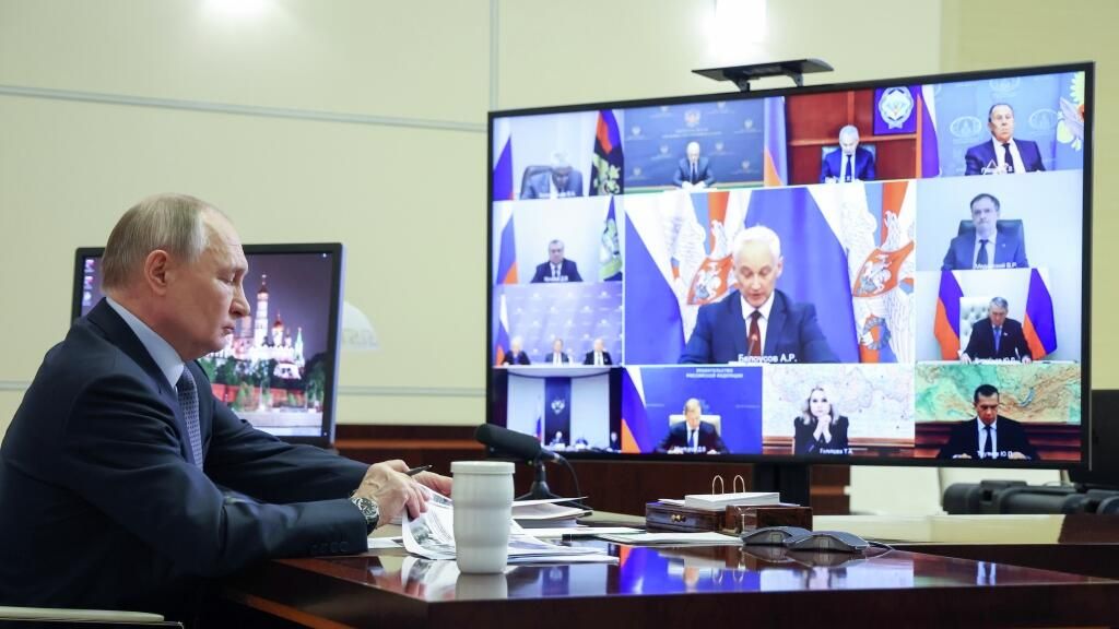Путин о выплатах фронтовикам ВОВ, их вдовам, узникам концлагерей и жителям блокадного Ленинграда Путин о выплатах фронтовикам ВОВ, их вдовам, узникам концлагерей и жителям блокадного Ленинграда - РИА Новости, 1920, 15.01.2025