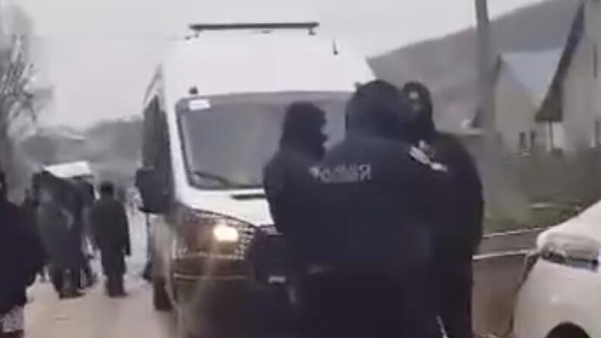 Протест против действий ТЦК и полиции в Закарпатье Протест против действий ТЦК и полиции в Закарпатье - РИА Новости, 1920, 16.01.2025