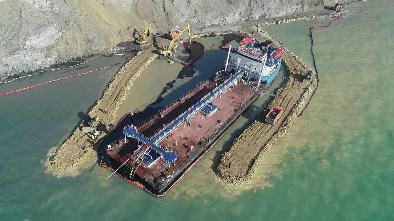 Танкер Волгонефть-239, потерпевший крушение в районе Керченского пролива Танкер Волгонефть-239, потерпевший крушение в районе Керченского пролива - РИА Новости, 1920, 17.01.2025