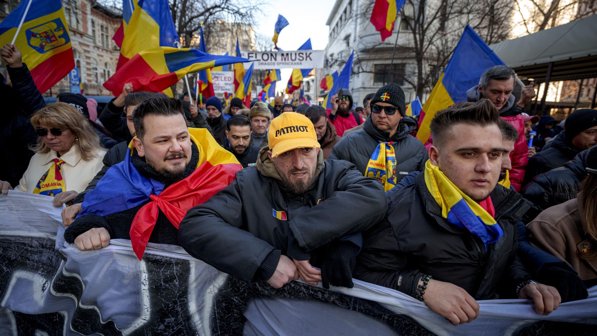 Участники акции протеста, организованной Альянсом за объединение румын (AUR), в Бухаресте Участники акции протеста, организованной Альянсом за объединение румын (AUR), в Бухаресте - РИА Новости, 1920, 18.01.2025