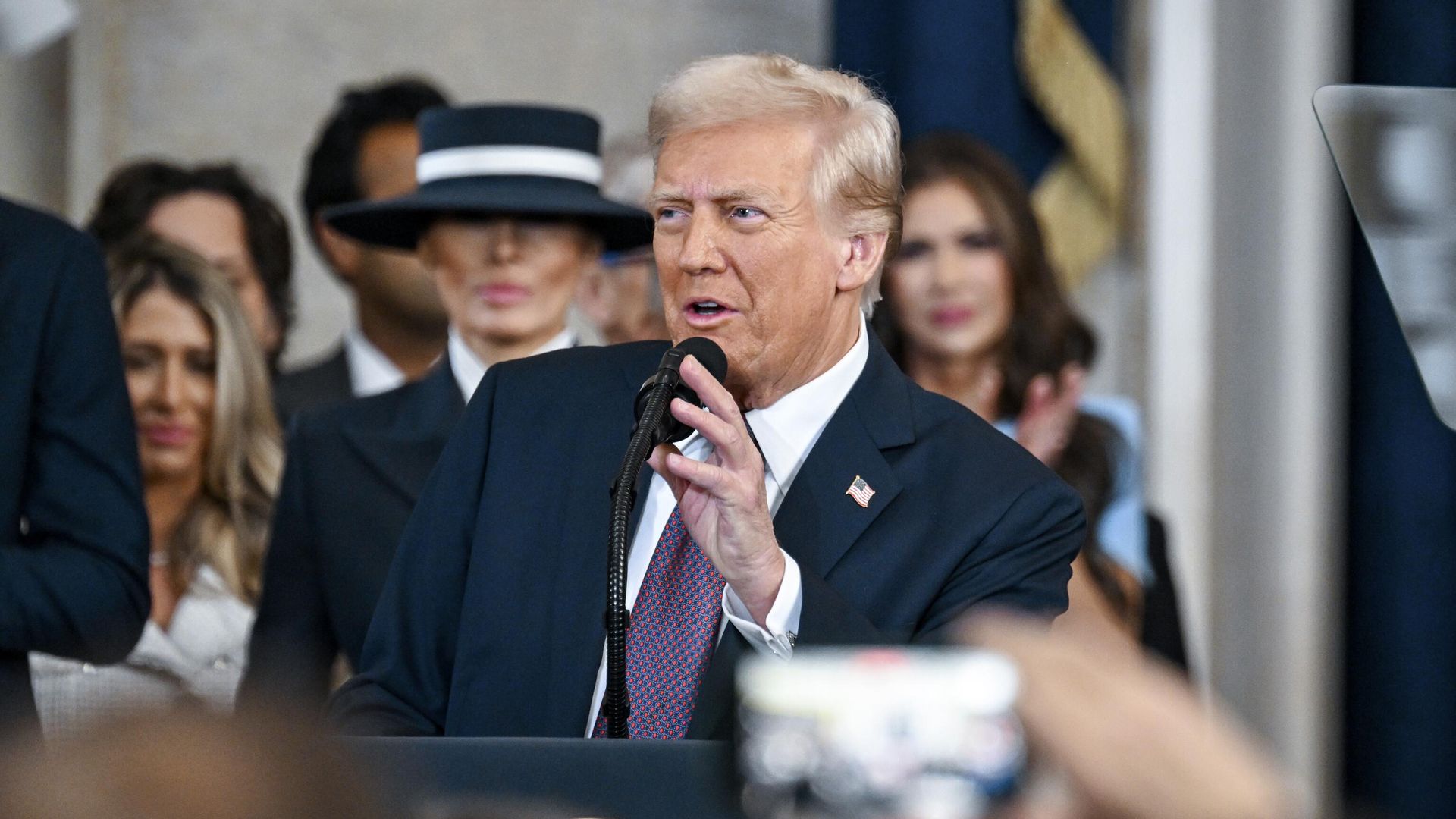 Президент США Дональд Трамп во время инаугурационной речи Президент США Дональд Трамп во время инаугурационной речи - РИА Новости, 1920, 20.01.2025