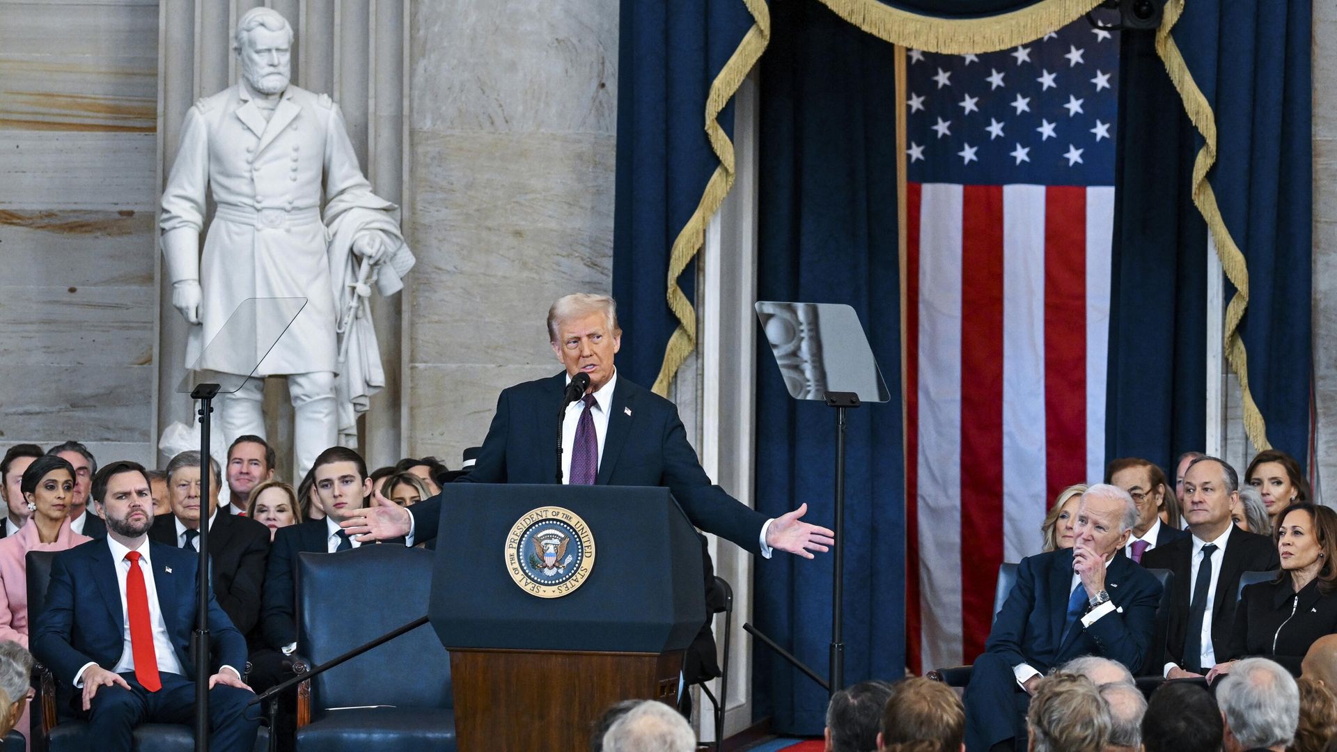 Президент США Дональд Трамп во время инаугурационной речи Президент США Дональд Трамп во время инаугурационной речи - РИА Новости, 1920, 20.01.2025