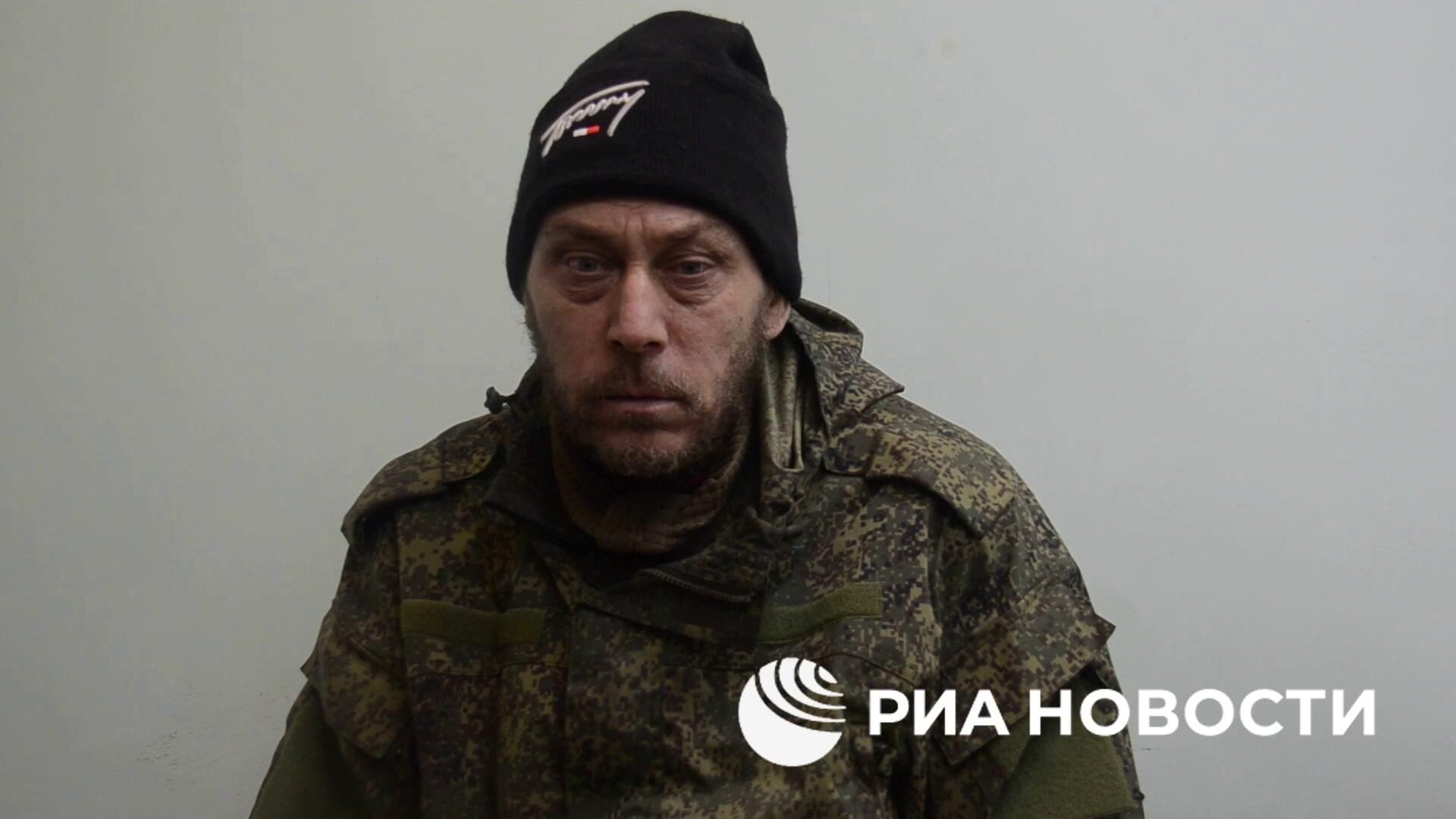 Украинские пограничники расстреляли мужчину, заплатившего им, чтобы сбежать из страны Украинские пограничники расстреляли мужчину, заплатившего им, чтобы сбежать из страны - РИА Новости, 1920, 22.01.2025