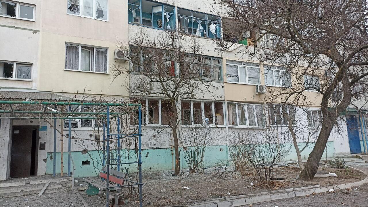 Последствия удара ВСУ по жилому дому в Новой Каховке - РИА Новости, 1920, 22.01.2025