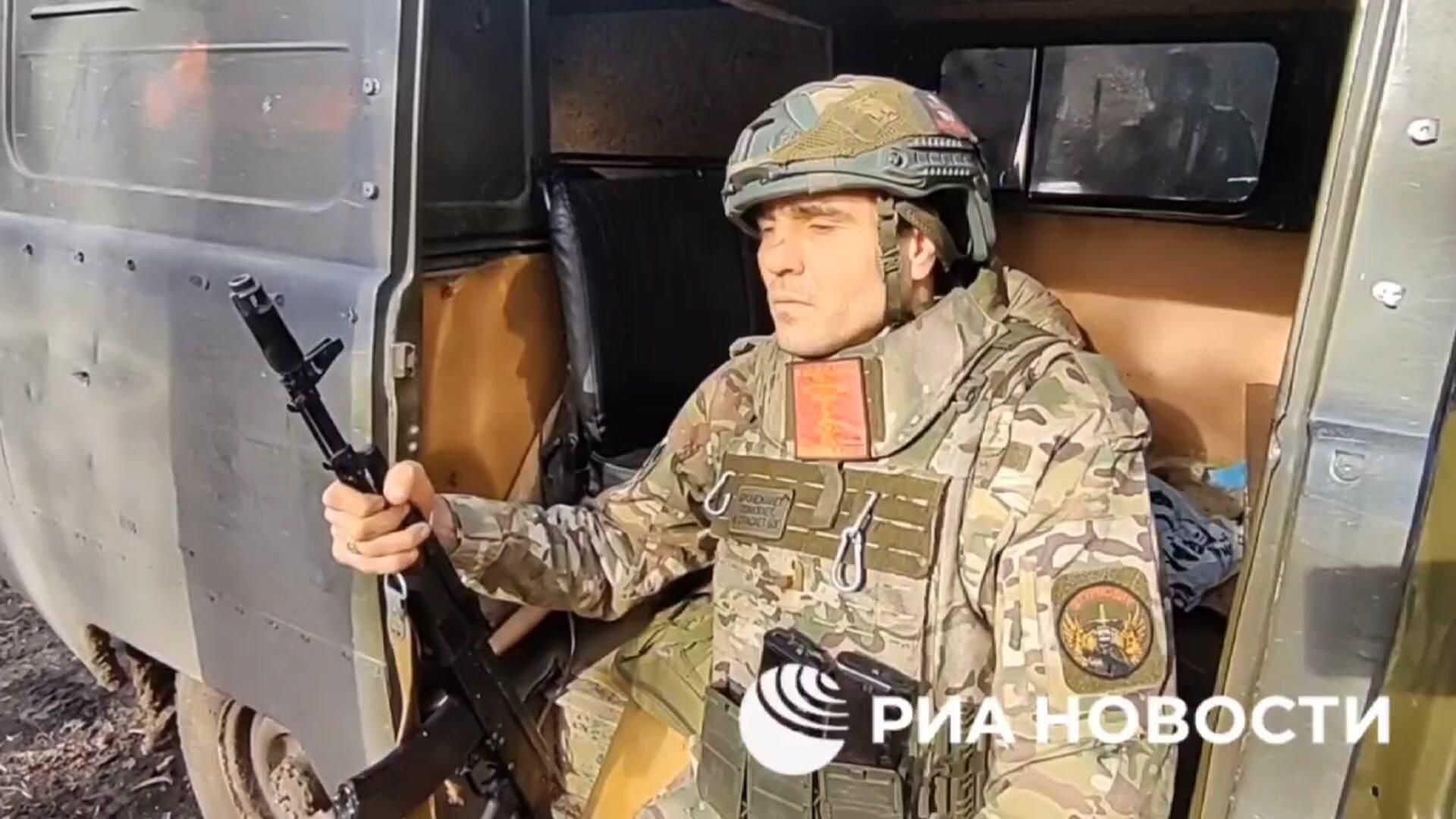 Российские штурмовики при зачистке многоэтажек Курахово вынудили противника сдаться в плен Российские штурмовики при зачистке многоэтажек Курахово вынудили противника сдаться в плен - РИА Новости, 1920, 24.01.2025