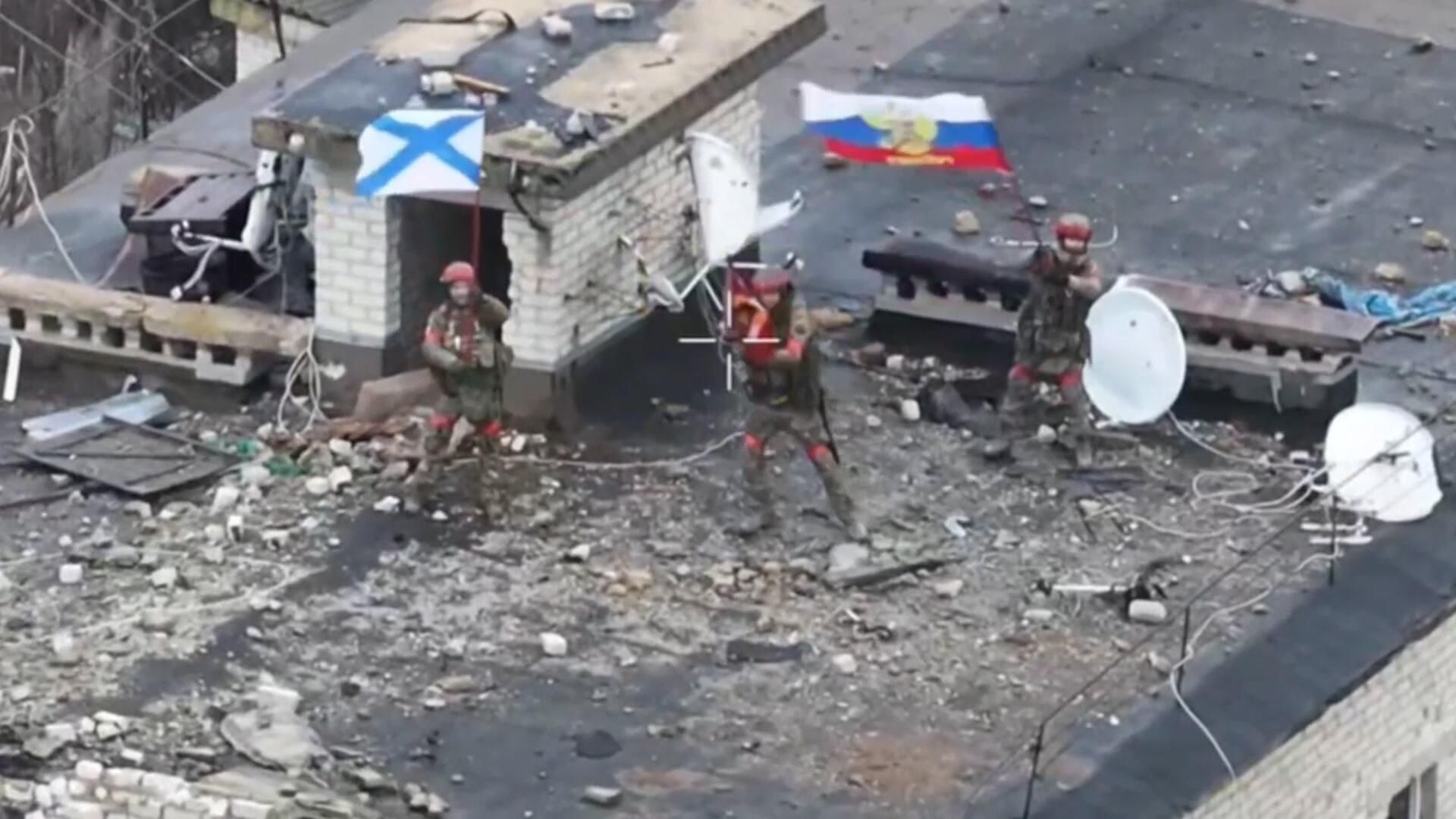 Российские флаги в освобожденном населенном пункте Великая Новоселка в ДНР Российские флаги в освобожденном населенном пункте Великая Новоселка в ДНР - РИА Новости, 1920, 26.01.2025