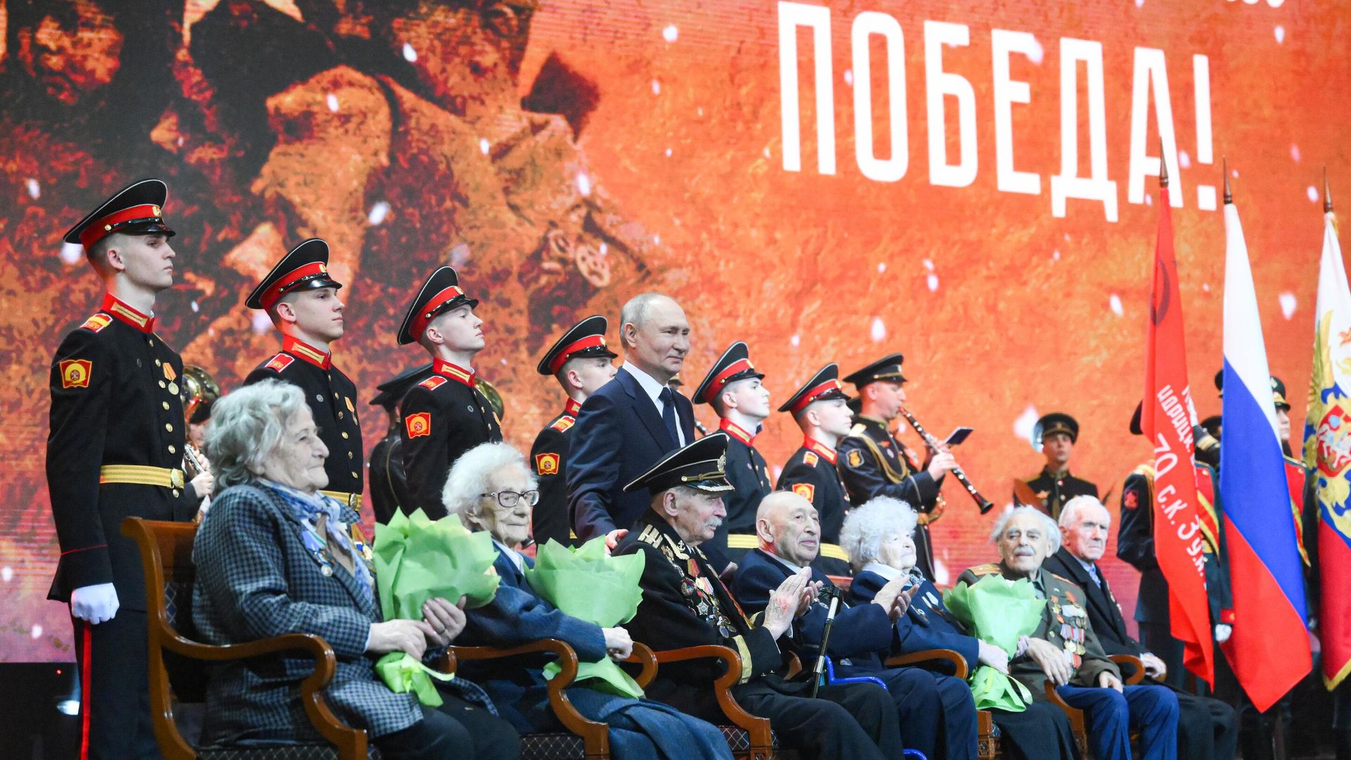 Президент РФ Владимир Путин на церемонии награждения юбилейными медалями 80 лет Победы в Великой Отечественной войне 1941-1945 гг. Президент РФ Владимир Путин на церемонии награждения юбилейными медалями 80 лет Победы в Великой Отечественной войне 1941-1945 гг. - РИА Новости, 1920, 13.02.2025