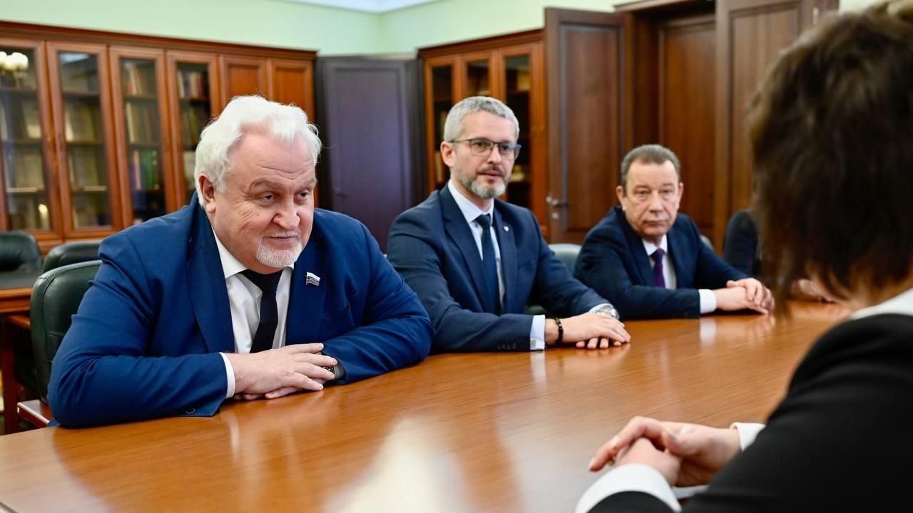Председатель Тамбовской областной Думы Евгений Матушкин Председатель Тамбовской областной Думы Евгений Матушкин - РИА Новости, 1920, 28.01.2025