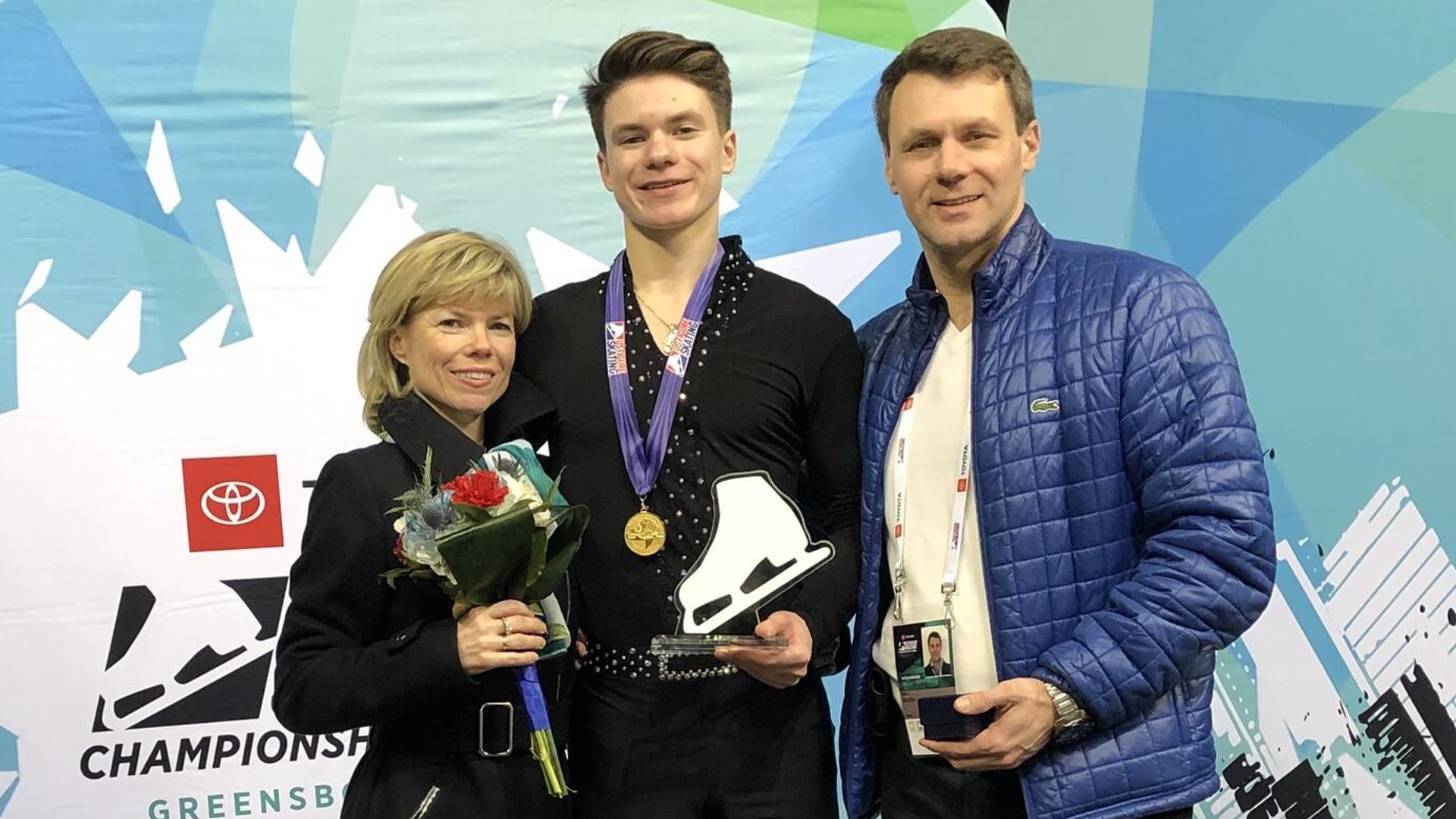Евгения Шишкова и Вадим Наумов с сыном Максимом Евгения Шишкова и Вадим Наумов с сыном Максимом - РИА Новости, 1920, 31.01.2025
