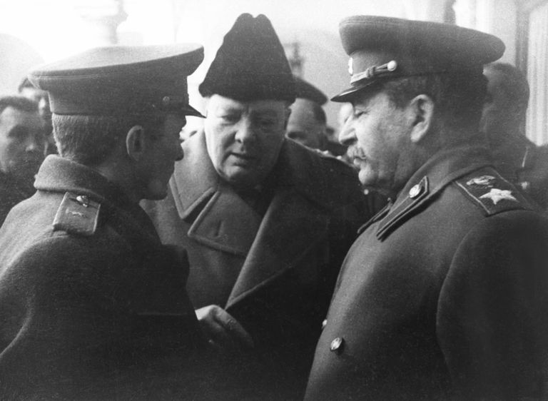 Беседа Маршала СССР Иосифа Виссарионовича Сталина с премьер-министром Великобритании Уинстоном Черчиллем Беседа Маршала СССР Иосифа Виссарионовича Сталина с премьер-министром Великобритании Уинстоном Черчиллем