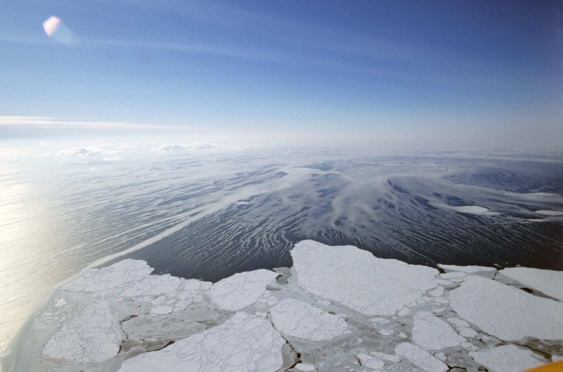 Берингов пролив, соединяющий Чукотское и Беринговое море