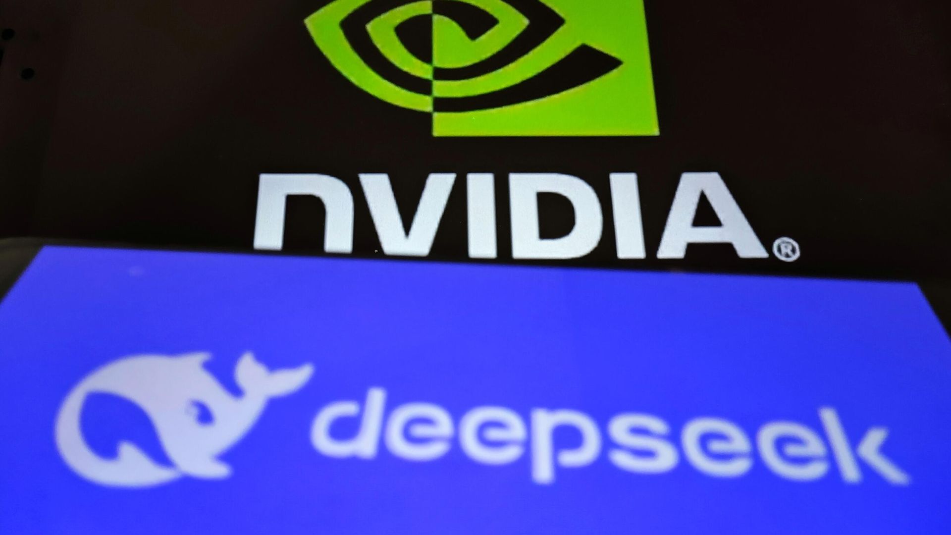 Логотипы DeepSeek и Nvidia Логотипы DeepSeek и Nvidia - РИА Новости, 1920, 31.01.2025