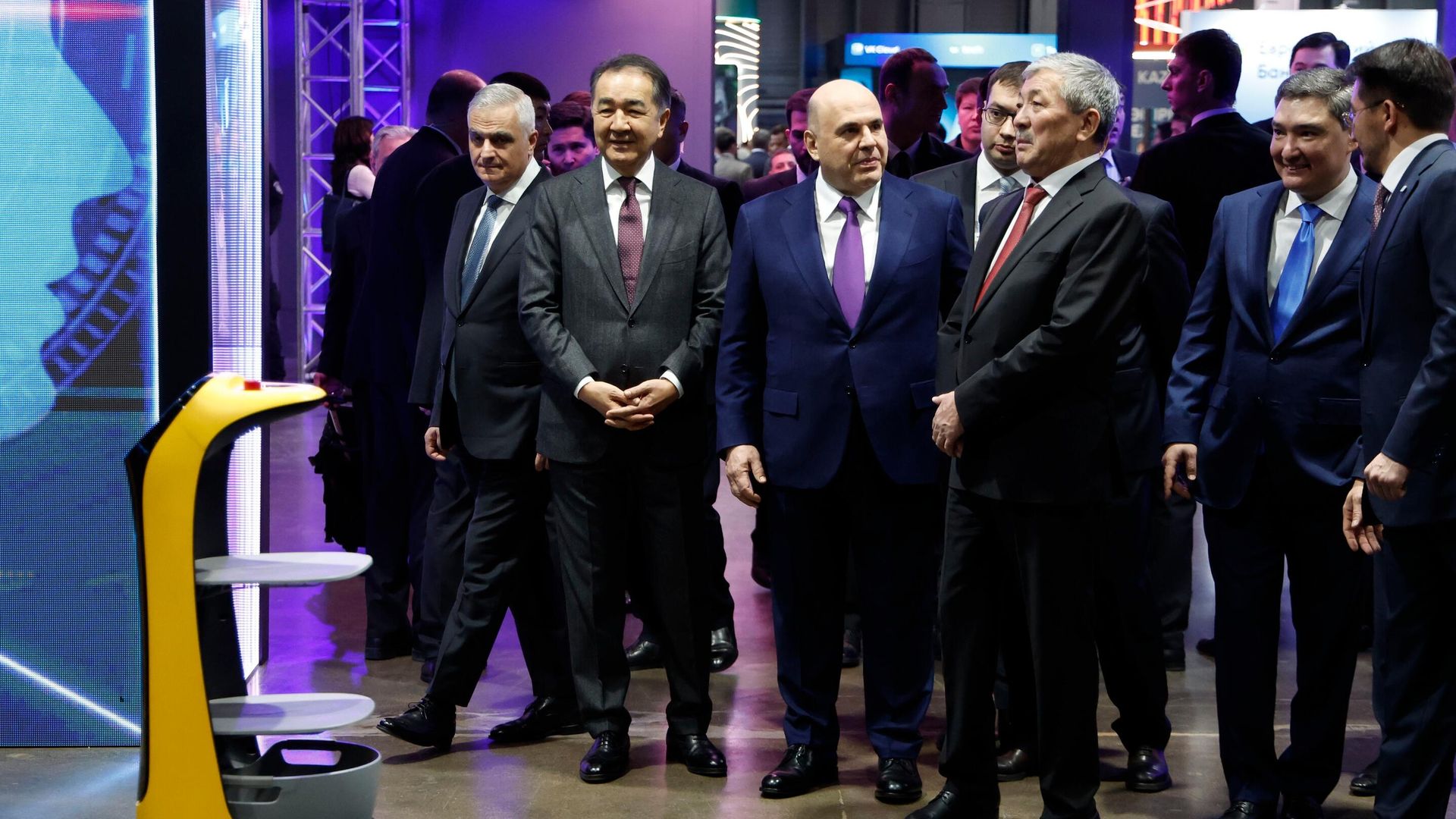 Председатель правительства РФ Михаил Мишустин во время форума Digital Almaty 2025 - РИА Новости, 1920, 31.01.2025