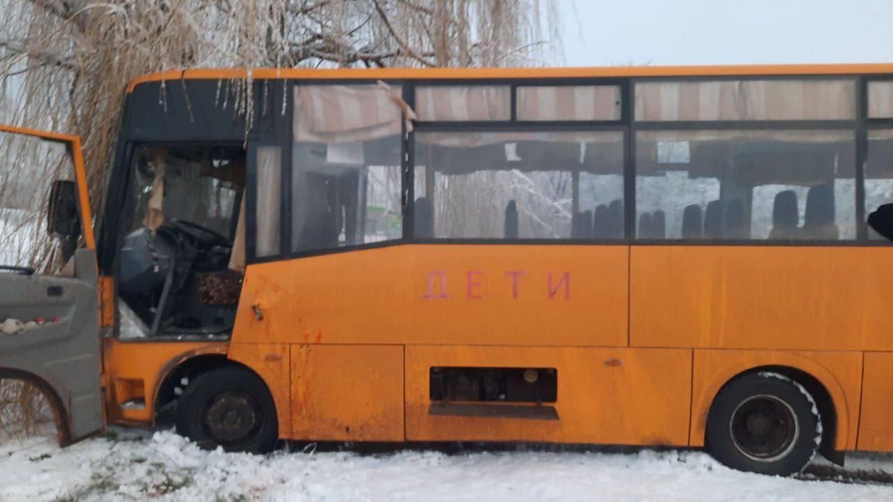 Последствия атаки ВСУ на школьный автобус в Запорожской области Последствия атаки ВСУ на школьный автобус в Запорожской области - РИА Новости, 1920, 04.02.2025