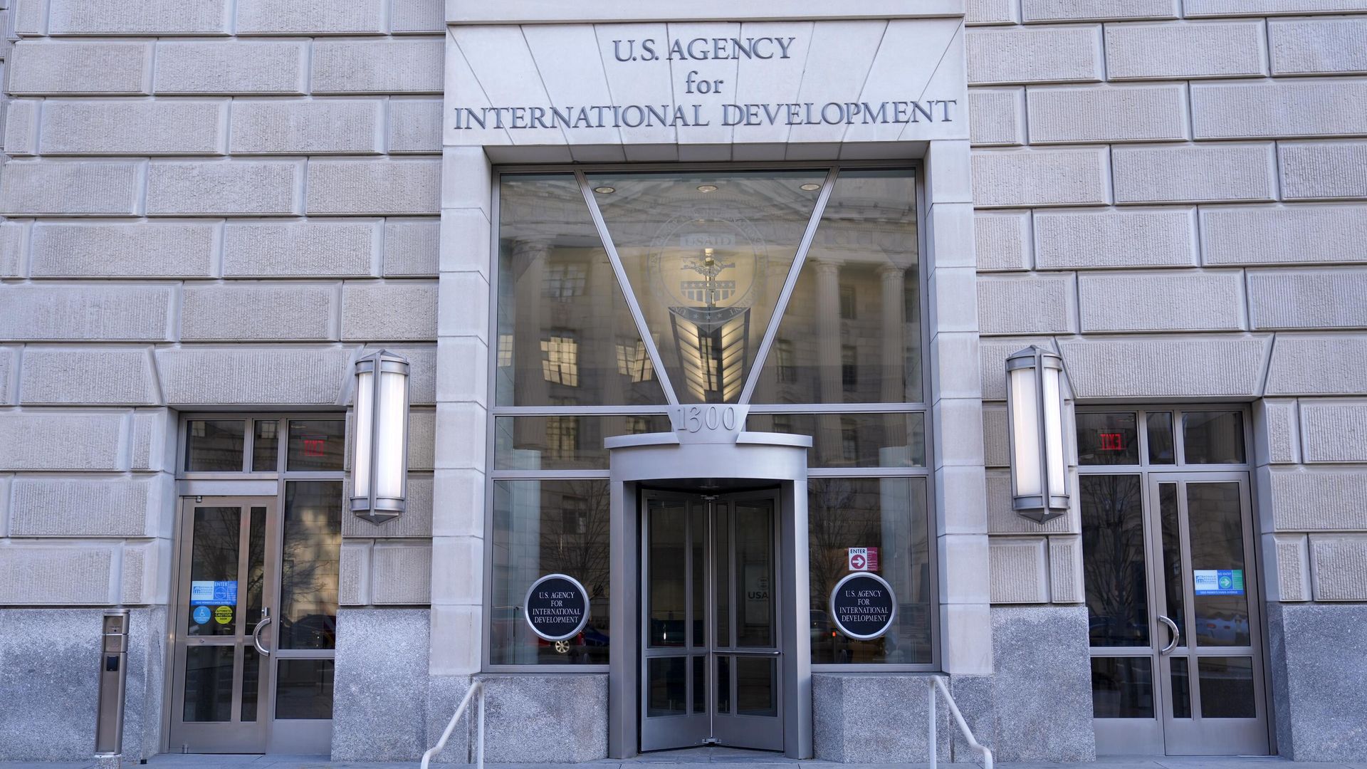 Вход в штаб-квартиру USAID Вход в штаб-квартиру USAID - РИА Новости, 1920, 05.02.2025