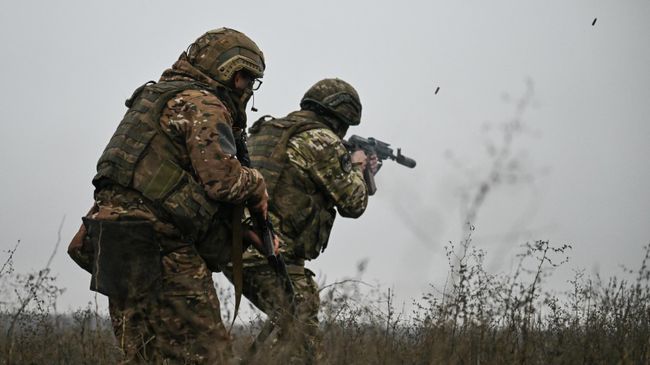 Российские военнослужащие Российские военнослужащие