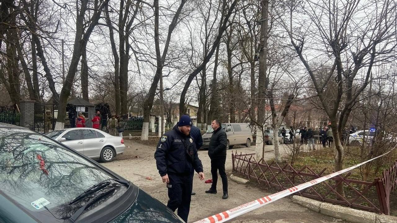 Место взрыва у здания ТЦК в Каменце-Подольском Место взрыва у здания ТЦК в Каменце-Подольском - РИА Новости, 1920, 10.02.2025