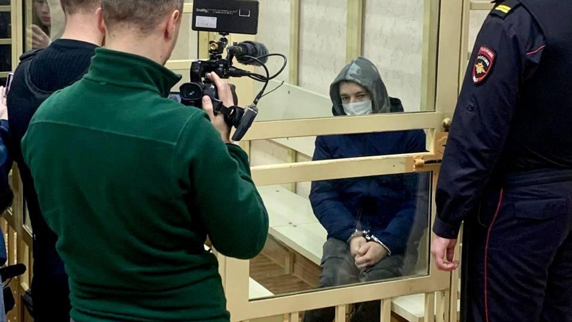 Мужчина, подозреваемый в убийстве 7-летнего пасынка в зале суда в Калининграде Мужчина, подозреваемый в убийстве 7-летнего пасынка в зале суда в Калининграде - РИА Новости, 1920, 05.02.2025