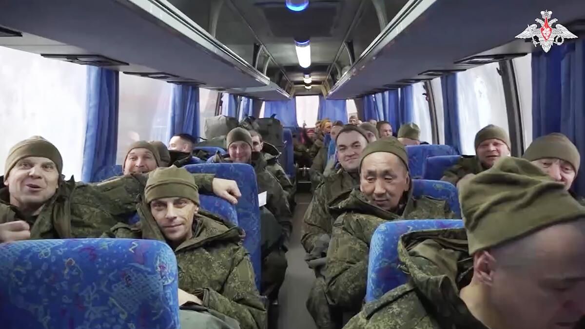 Возвращение российских военнослужащих Возвращение российских военнослужащих - РИА Новости, 1920, 05.02.2025