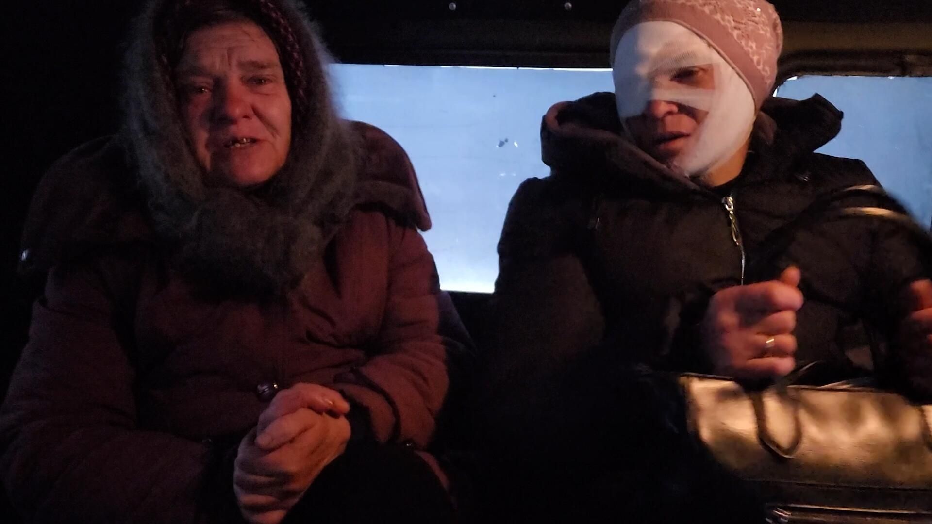 Жительницы села Николаево-Дарьино об эвакуации с помощью вежливых десантников Жительницы села Николаево-Дарьино об эвакуации с помощью вежливых десантников - РИА Новости, 1920, 06.02.2025