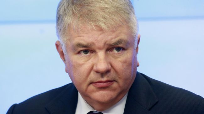 Путин освободил Мешкова от обязанностей посла во Франции и Монако