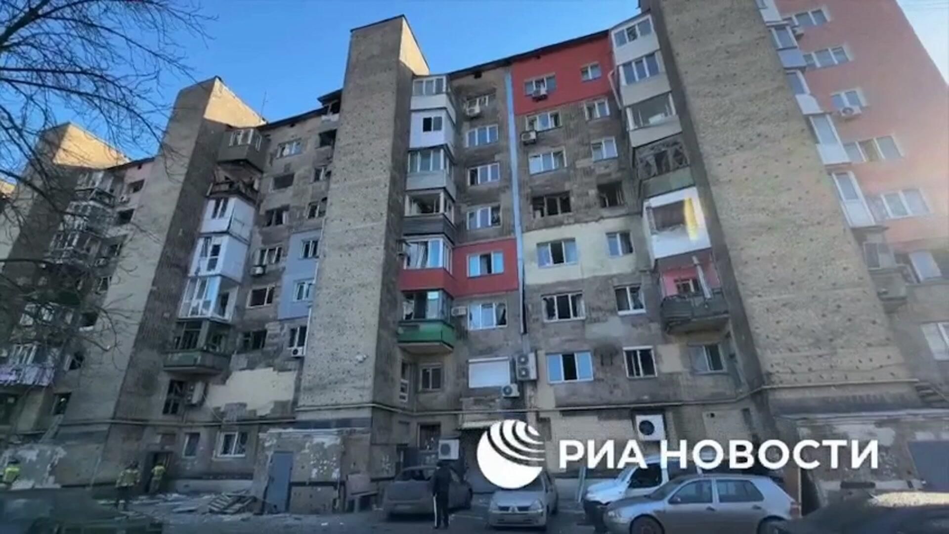 Последствия обстрела Макеевки - РИА Новости, 1920, 08.02.2025