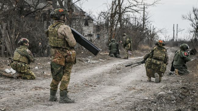 Российские военнослужащие в зоне СВО Российские военнослужащие в зоне СВО