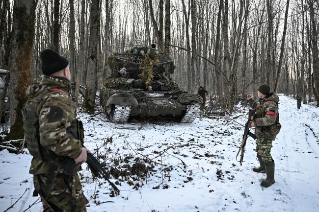 Группа прикрытия танков СпН Ахмат МО РФ в Курской области Группа прикрытия танков СпН Ахмат МО РФ в Курской области
