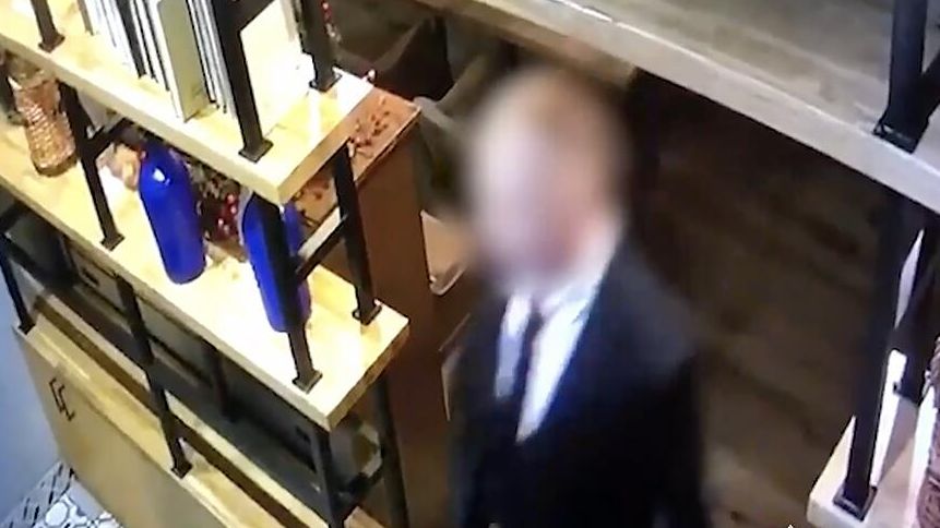 Подозреваемый в хищении 421 миллиона рублей у жительницы Самары Подозреваемый в хищении 421 миллиона рублей у жительницы Самары - РИА Новости, 1920, 11.02.2025