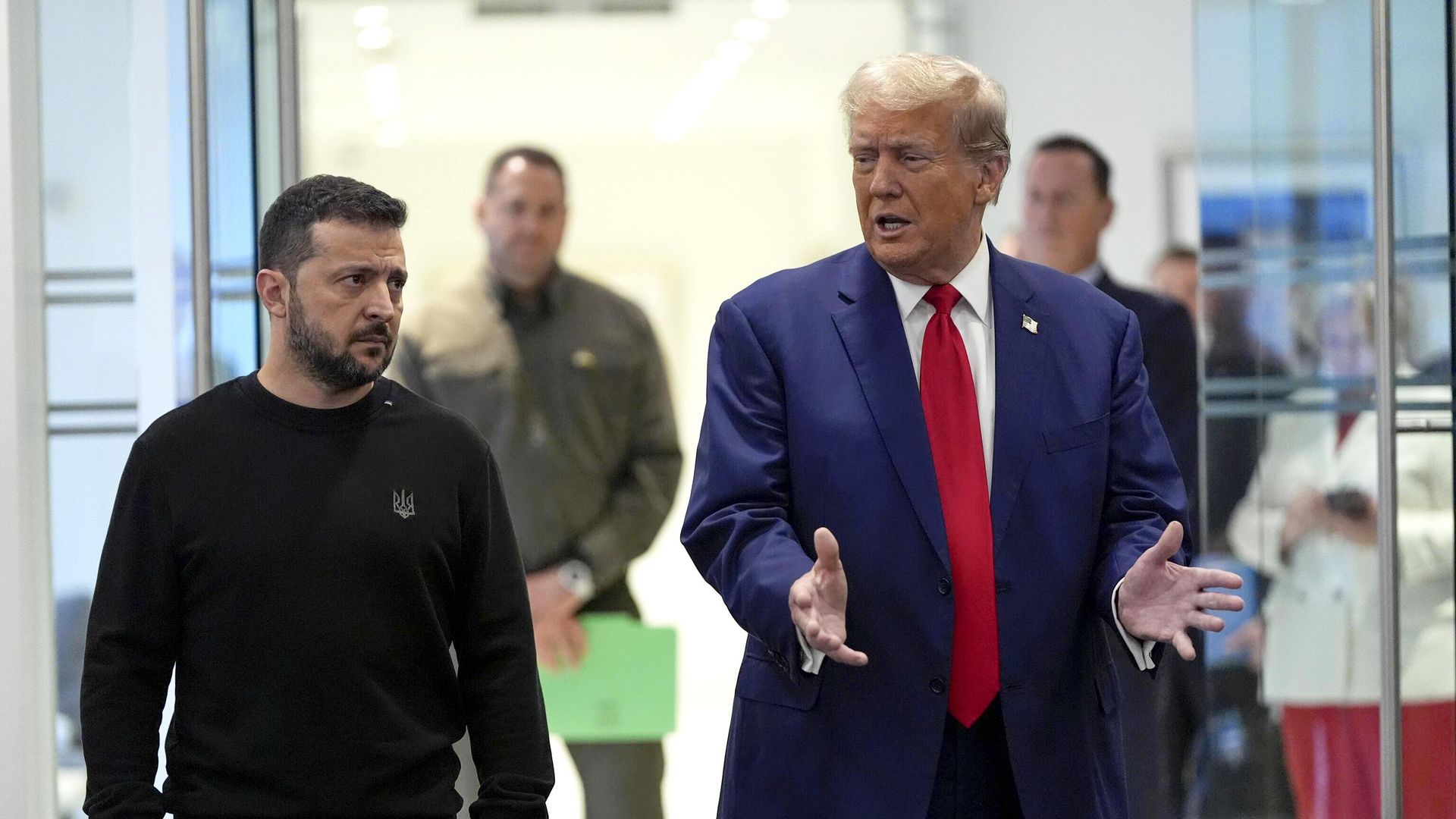 Владимир Зеленский и Дональд Трамп Владимир Зеленский и Дональд Трамп - РИА Новости, 1920, 22.02.2025